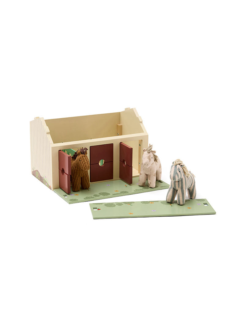 Stable & Horses