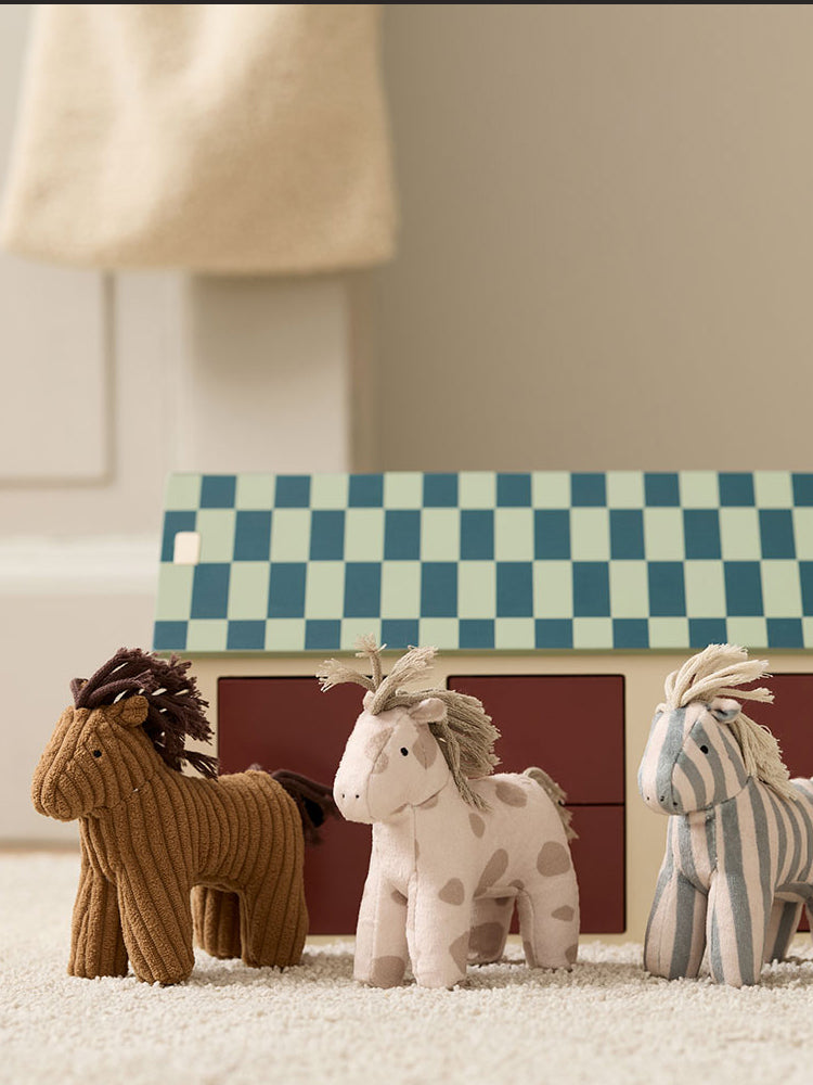 Stable & Horses
