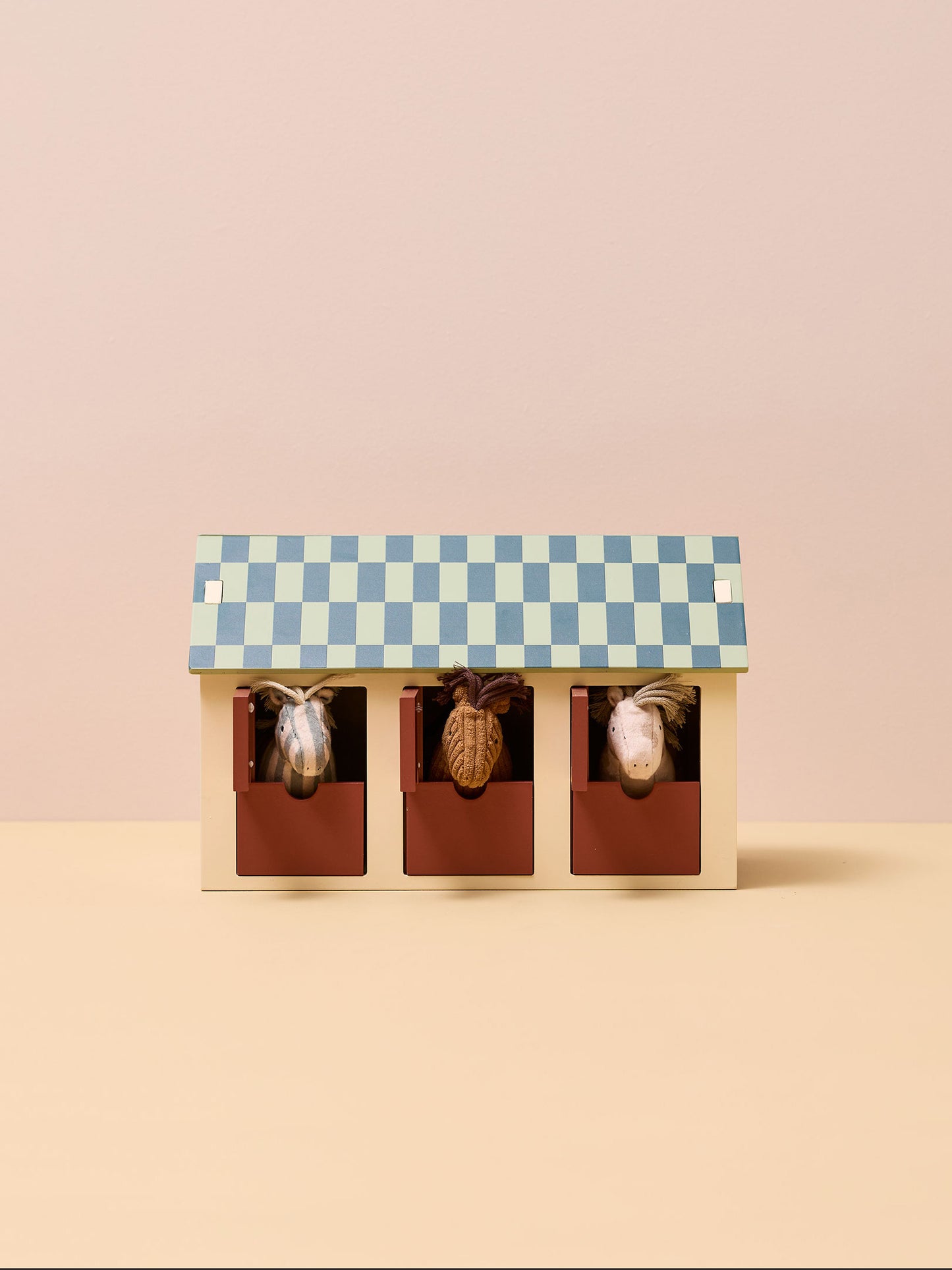 Stable & Horses
