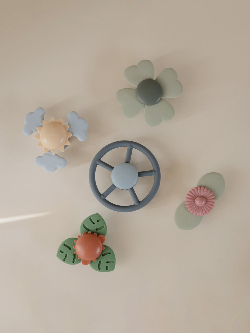 Wheel Spinner Suction Toy