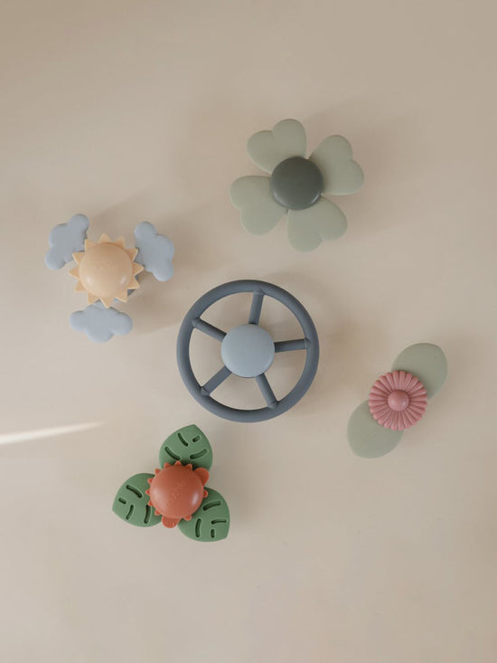Wheel Spinner Suction Toy