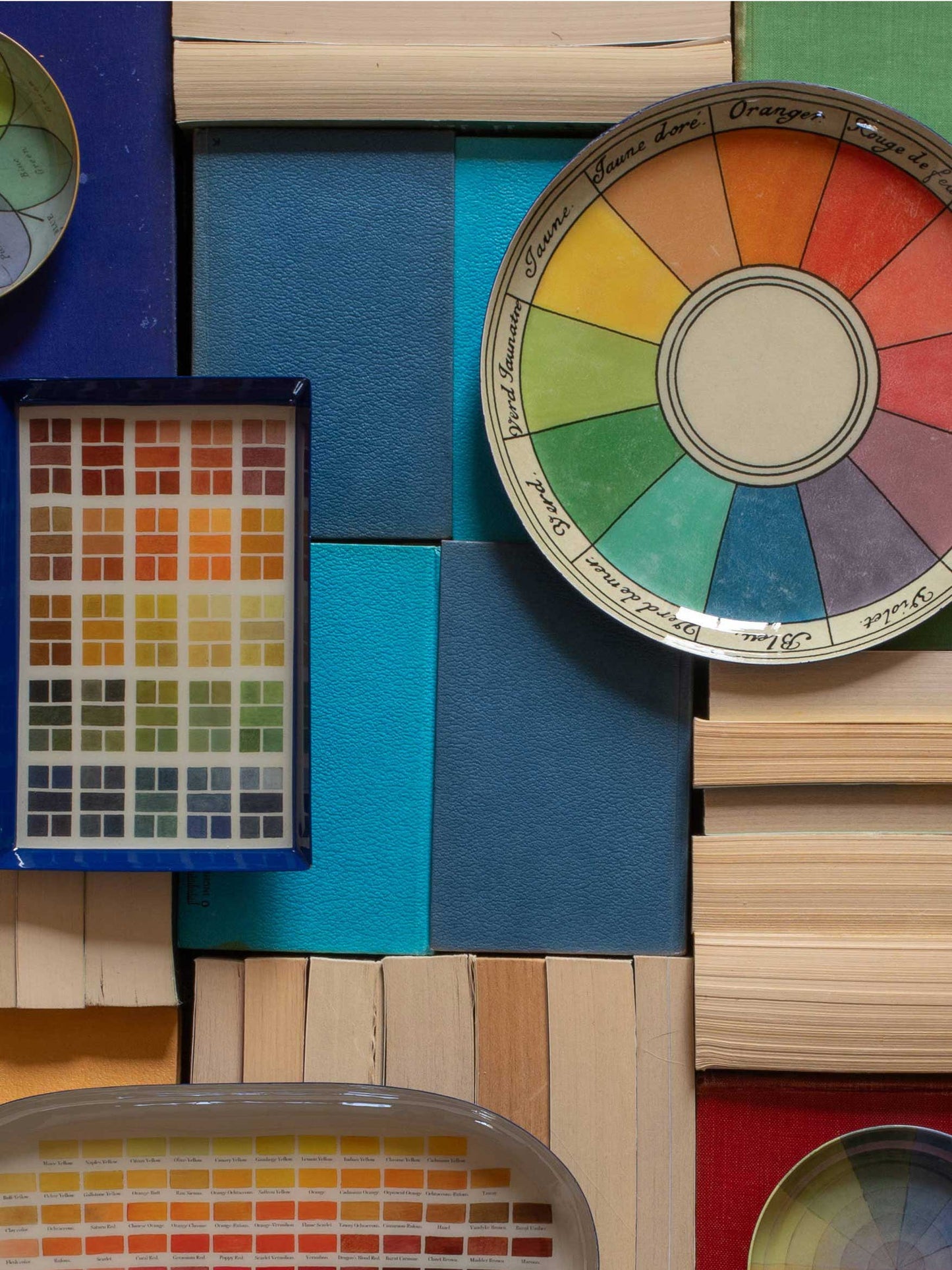 Cercle Chromatique Round Enamel Tray