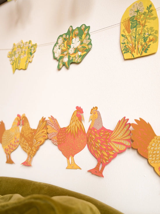 Chickens Concertina Garland