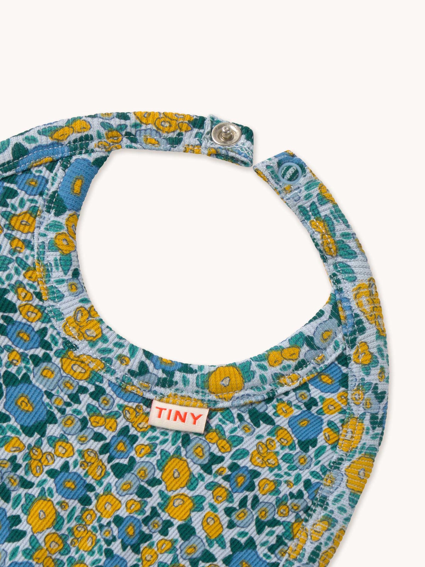 Flower Pattern Rib Bib