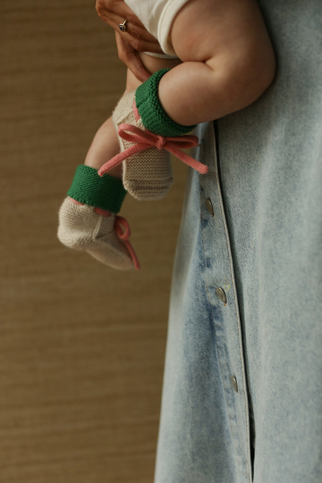 Cream & Grass Baby Booties
