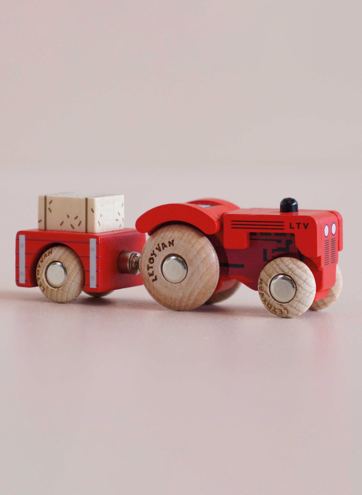 No.34 Tilly Wooden Tractor