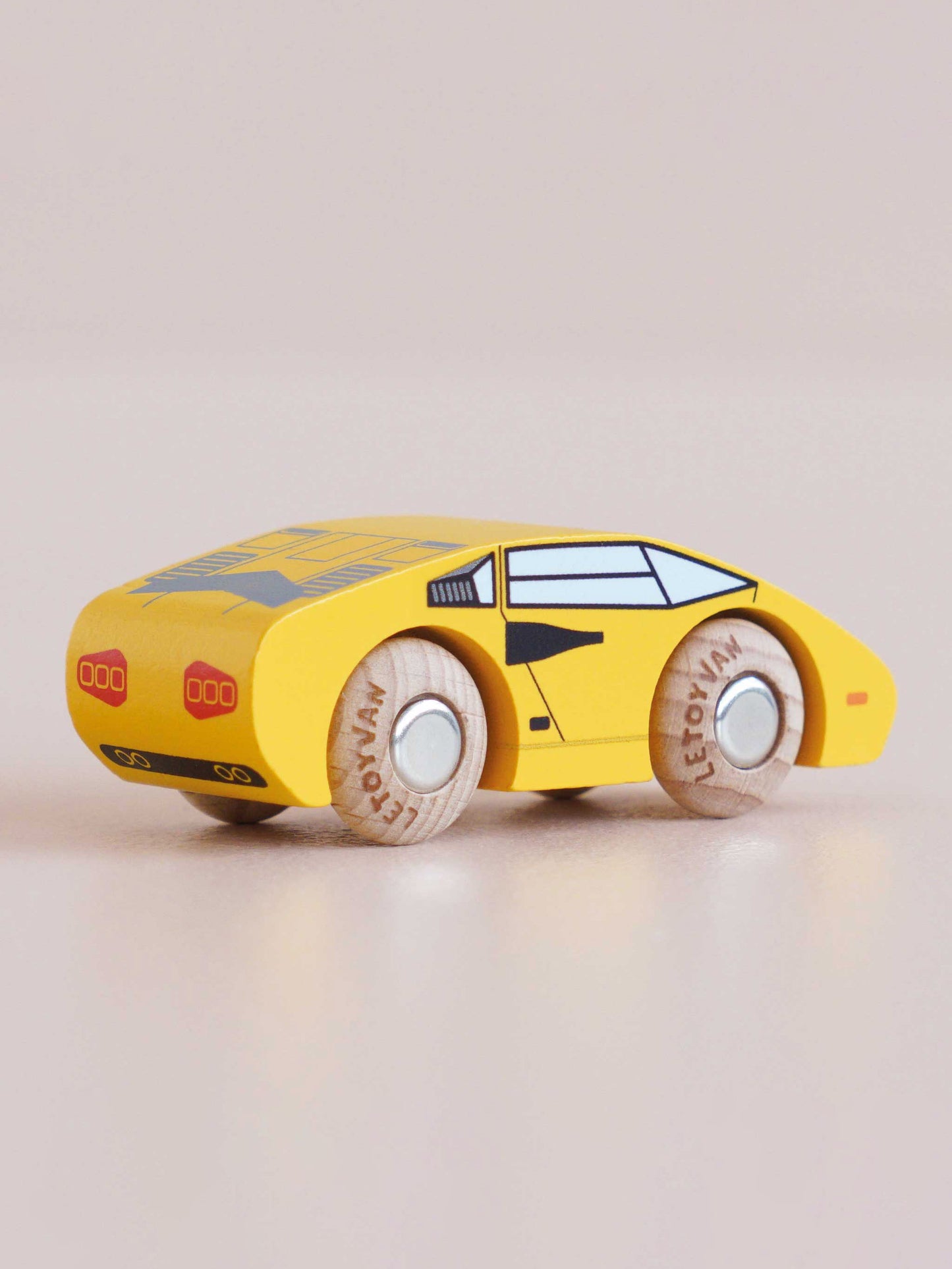 No.14 Lando Wooden Car
