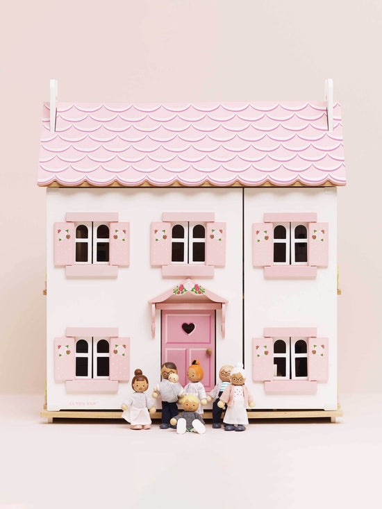 Dolls House Family