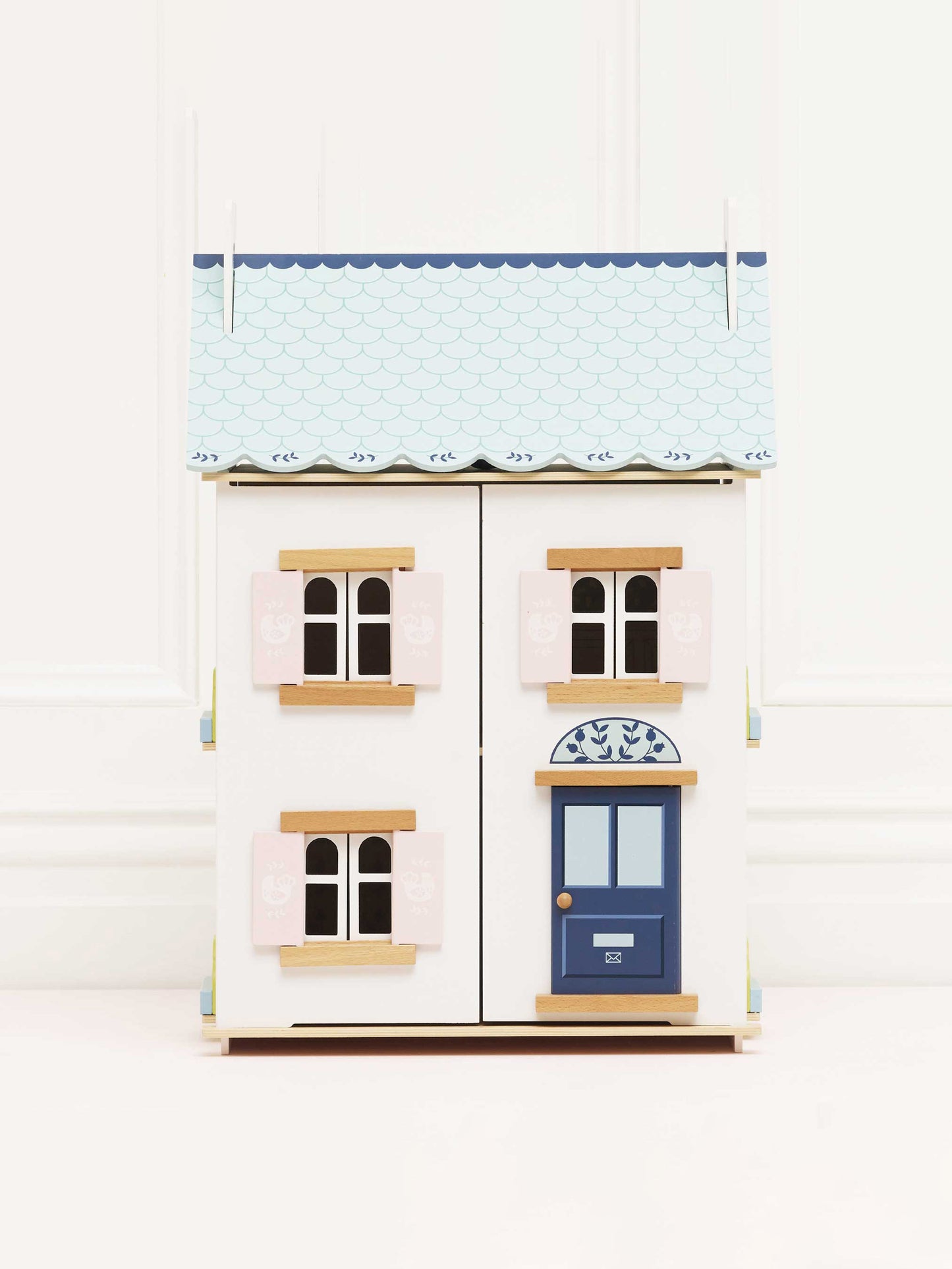 Bluebelle Wooden Dolls House