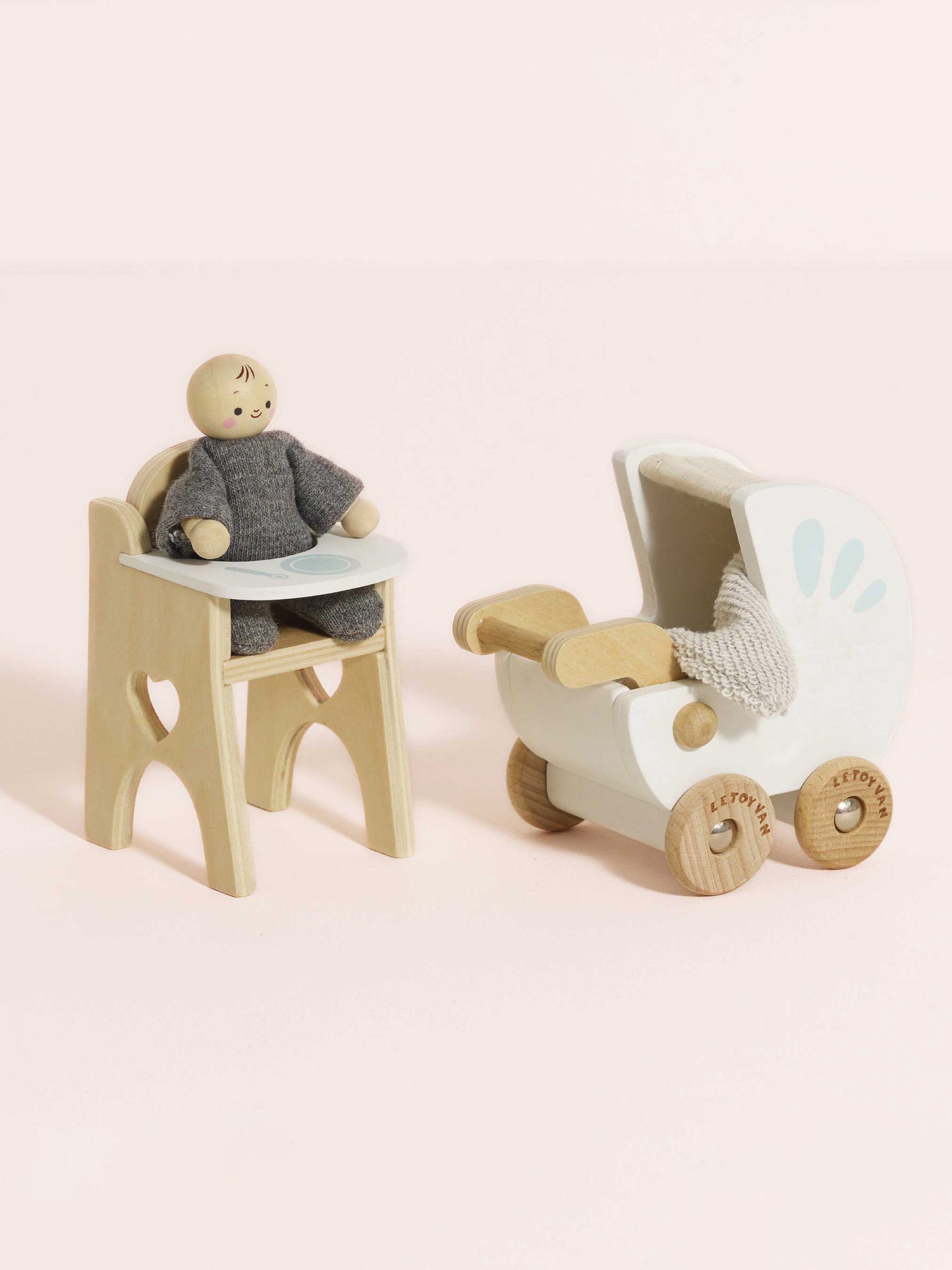 Dolls House Nursey & Baby Set