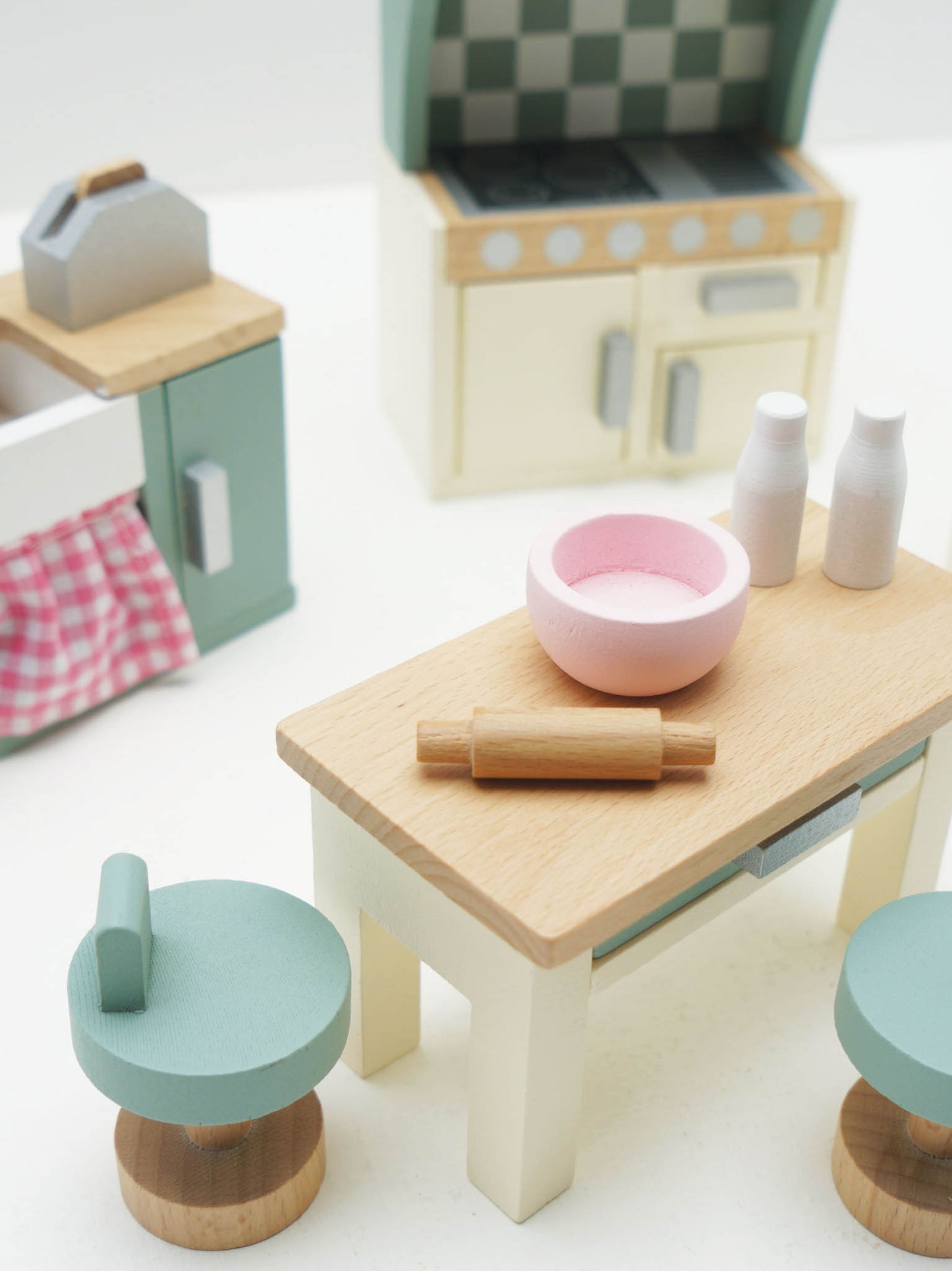 Wooden Dolls House Kitchen Furniture