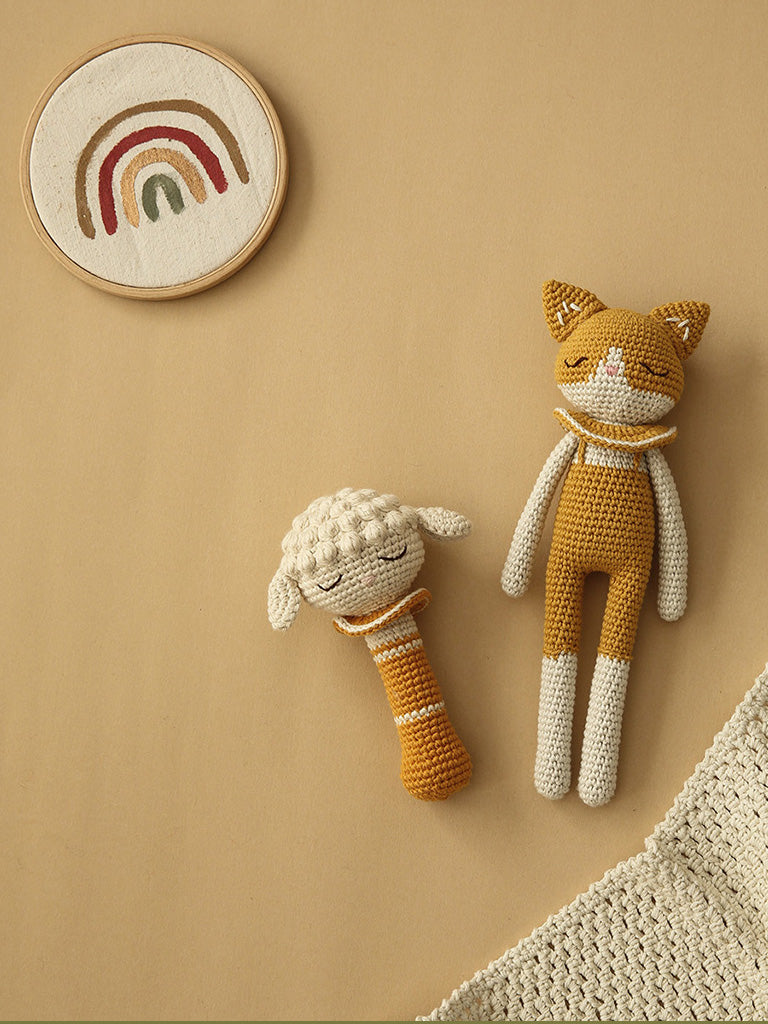 Ochre Lamb Rattle