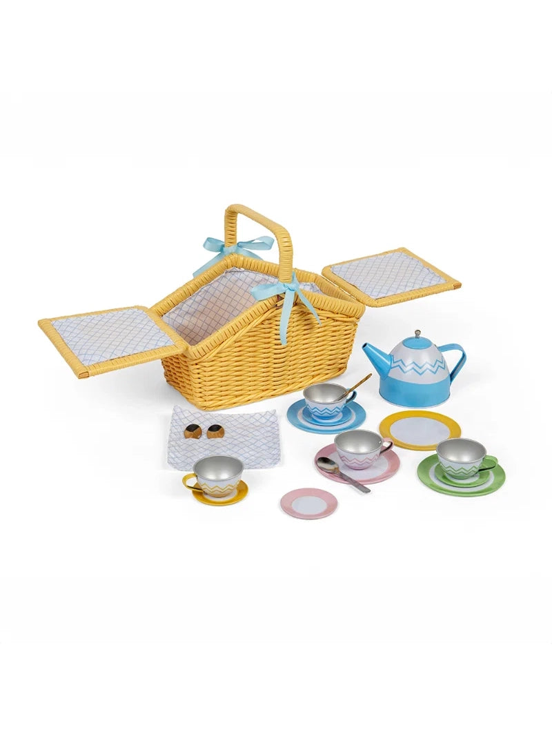 Picnic Set in Basket