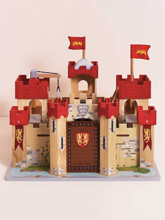Lionheart Wooden Castle