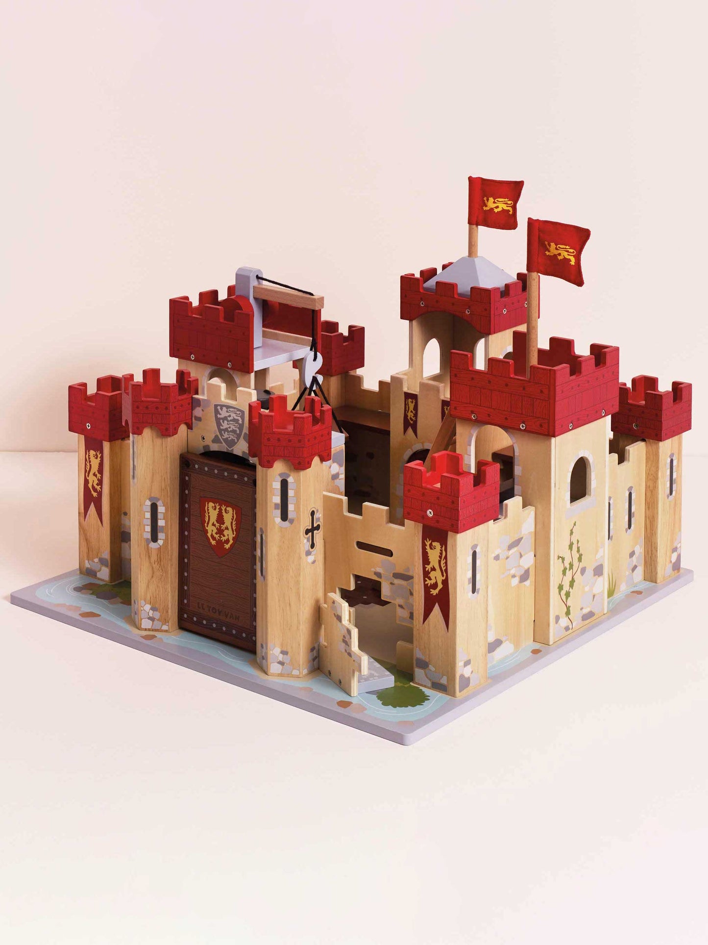 Lionheart Wooden Castle