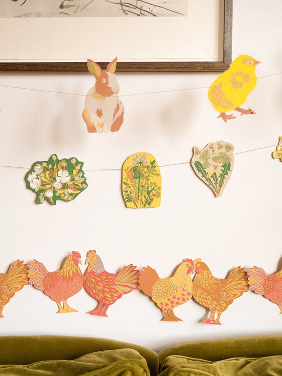 Chickens Concertina Garland