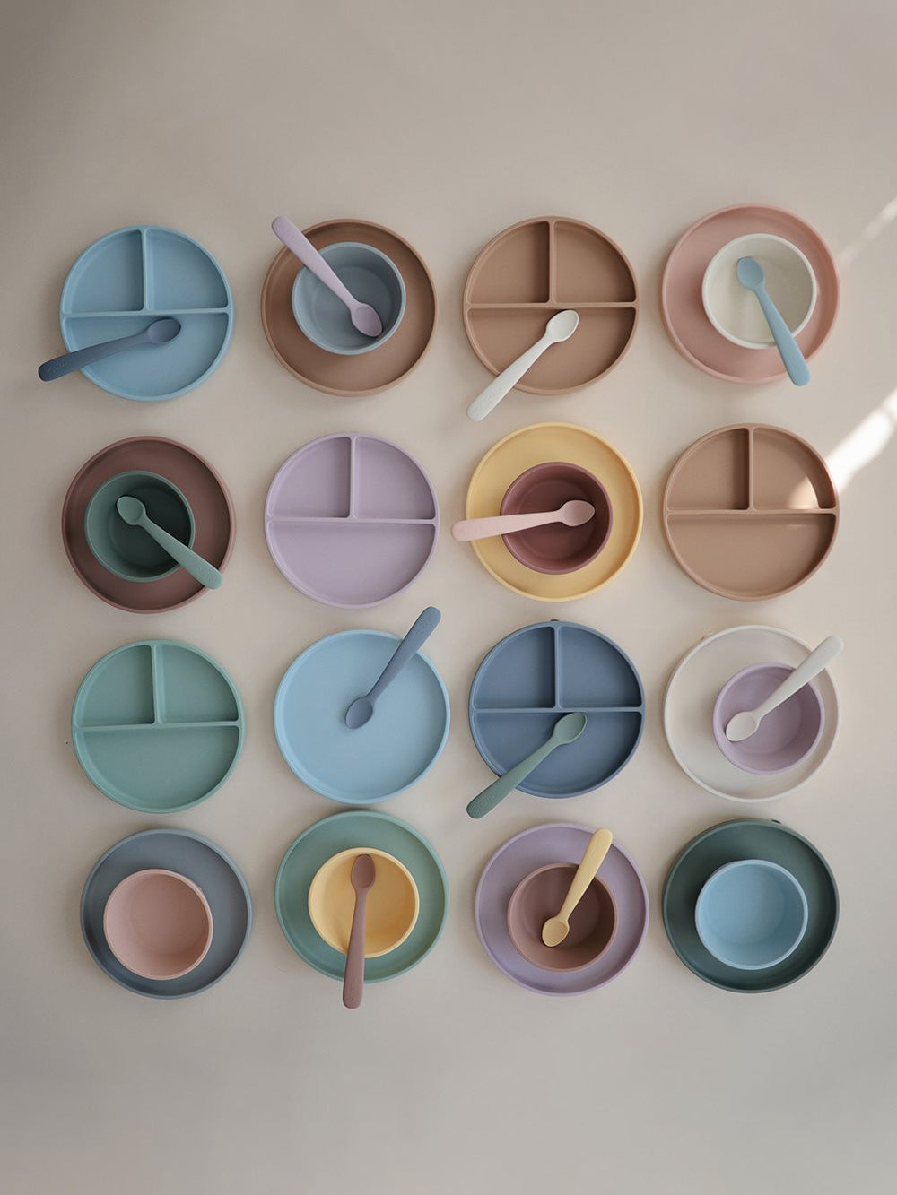 Blush Sectioned Silicone Plate