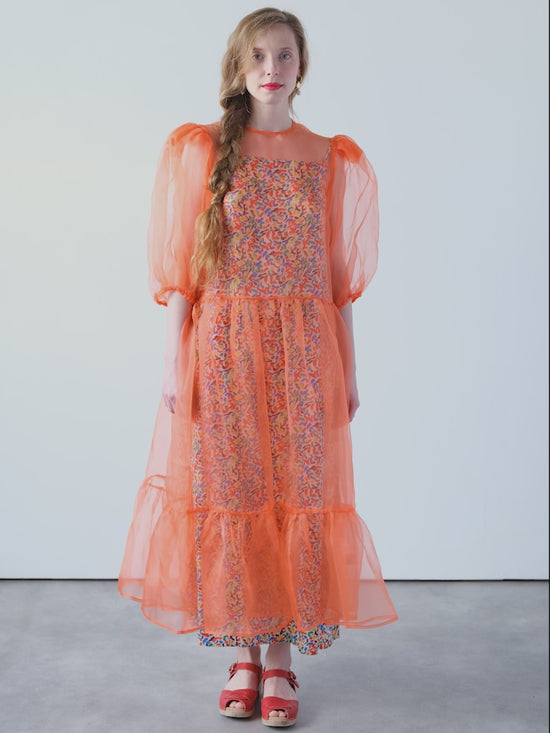 Load and play video in Gallery viewer, Orange Puff Sleeve Dress
