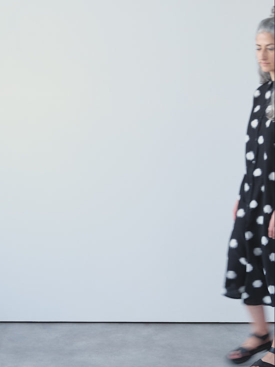 Load and play video in Gallery viewer, Black Ikat Spot Shirt Dress
