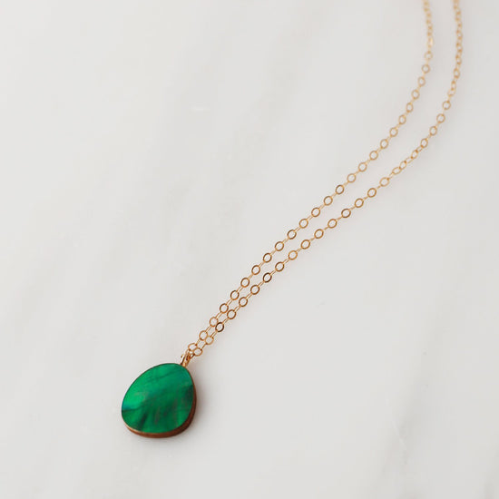 Load image into Gallery viewer, Emerald Beatrice Necklace
